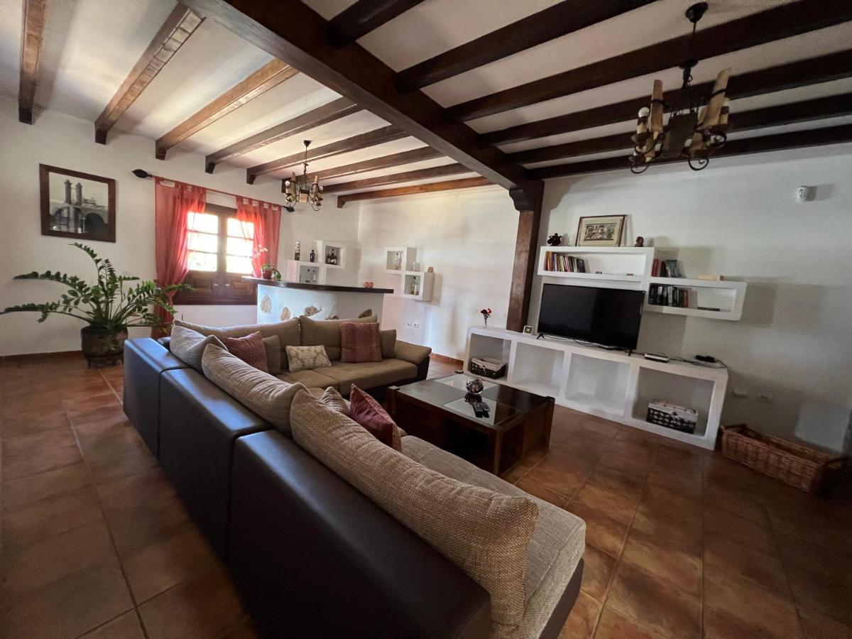تيناجون Villa Eva المظهر الخارجي الصورة